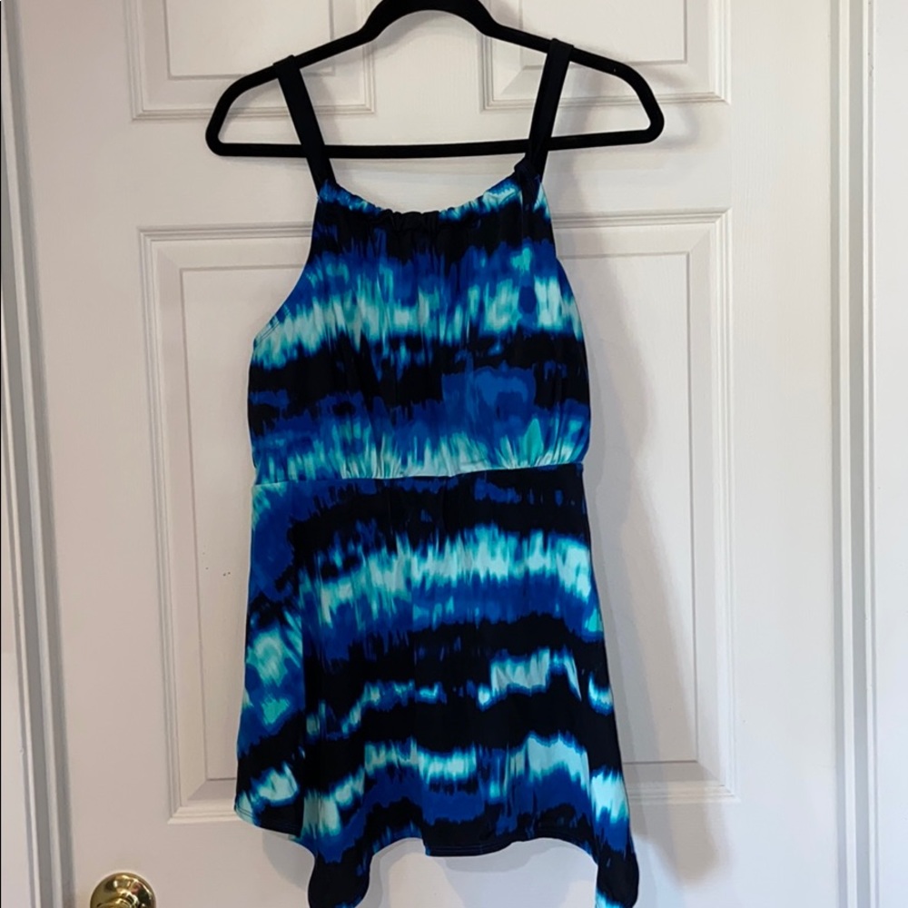 Halter swim top by Catherine’s w/adjustable straps